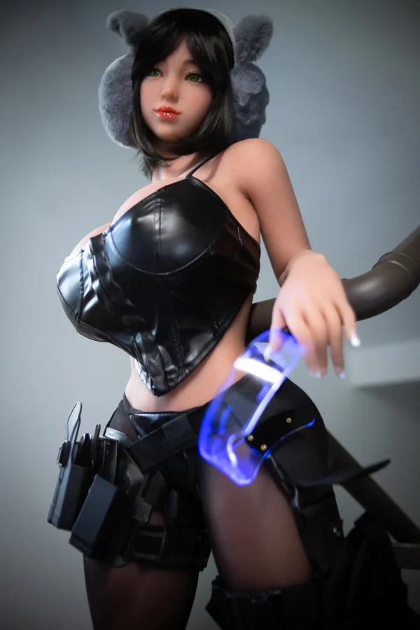 Lizz Tpe Doll Main3 600x900